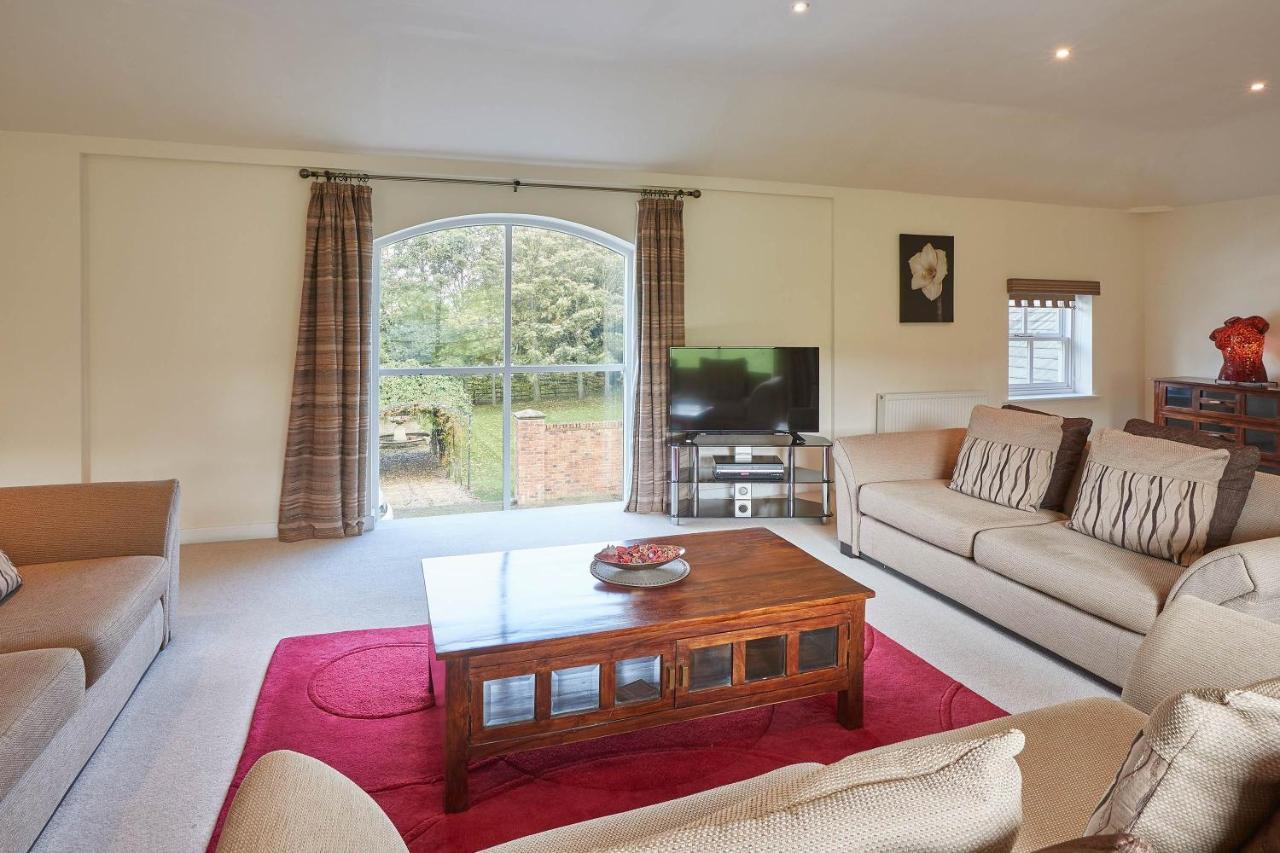 Host & Stay - Folkton Cottages Scarborough Bagian luar foto