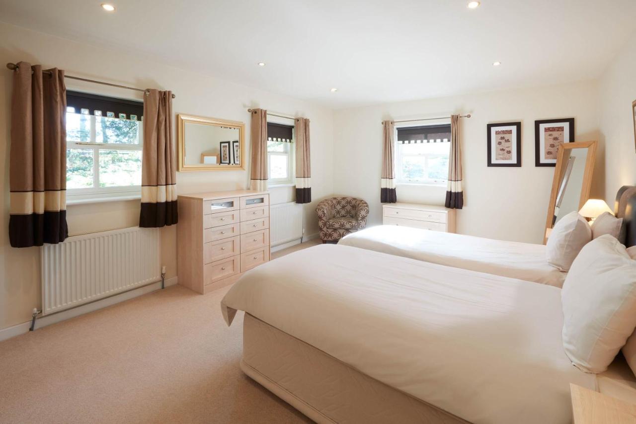 Host & Stay - Folkton Cottages Scarborough Bagian luar foto