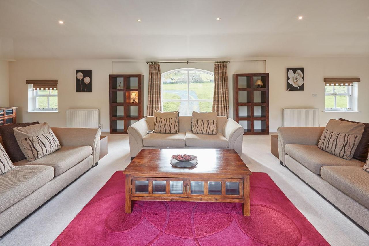 Host & Stay - Folkton Cottages Scarborough Bagian luar foto